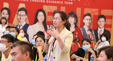 提出问题比解决问题，更需要创造力