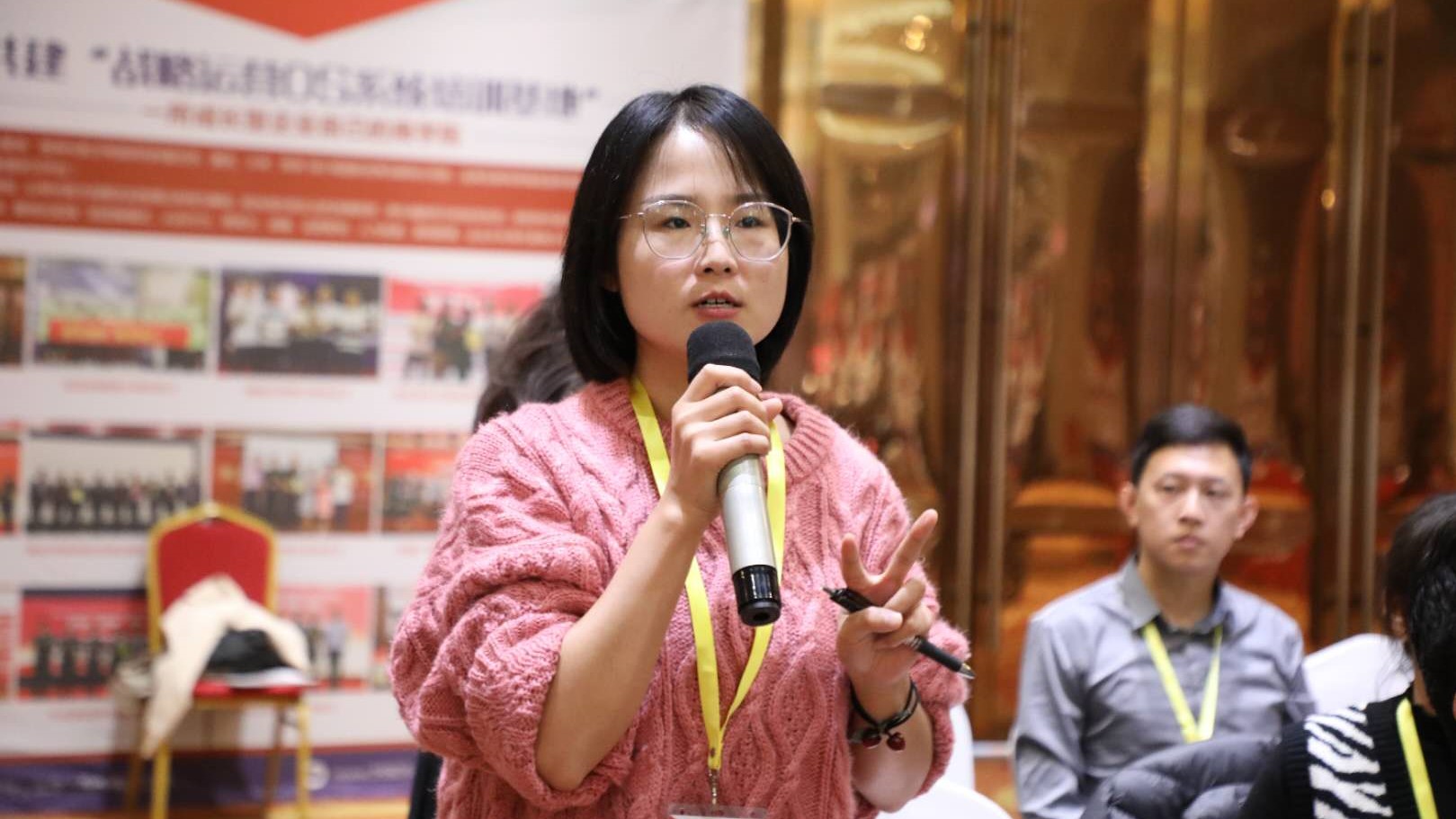 工作来了员工躲，难度大了领导顶，管理者如何避免成为“员工保姆”？